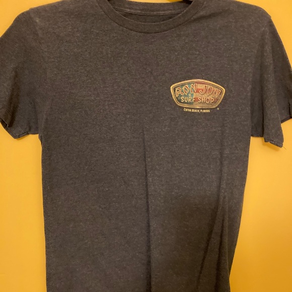 Ron, Jon surf shop T-shirt - Picture 2 of 5